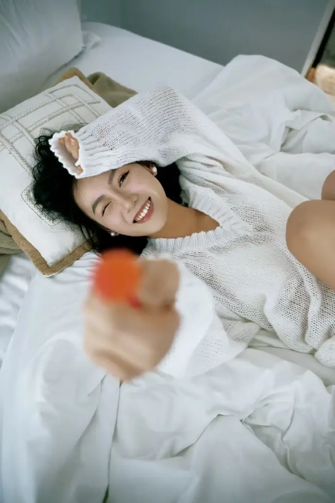 京剧演员在数字舞台表演